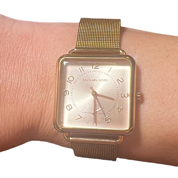 Michael Kors MK3664 Brenner Rose Gold Dial Rose Gold Women's Watch‎ No Box - Picture 1 of 7